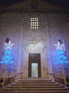 Luminarie collocate a spese della Parrocchia del Carmine