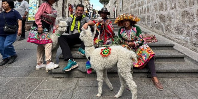 Giancarlo Manco, l’architetto viaggiatore solitario racconta la Bolivia e il Perù visitate con lo zaino in spalla