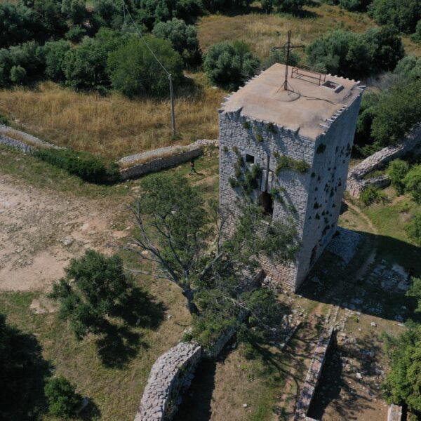 Il sito archeologico di Torre di Castiglione. Una lunga storia di studi e di abbandoni