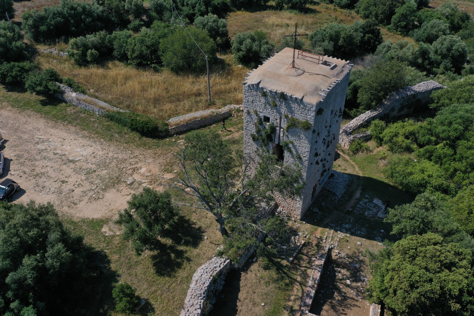 Il sito archeologico di Torre di Castiglione. Una lunga storia di studi e di abbandoni