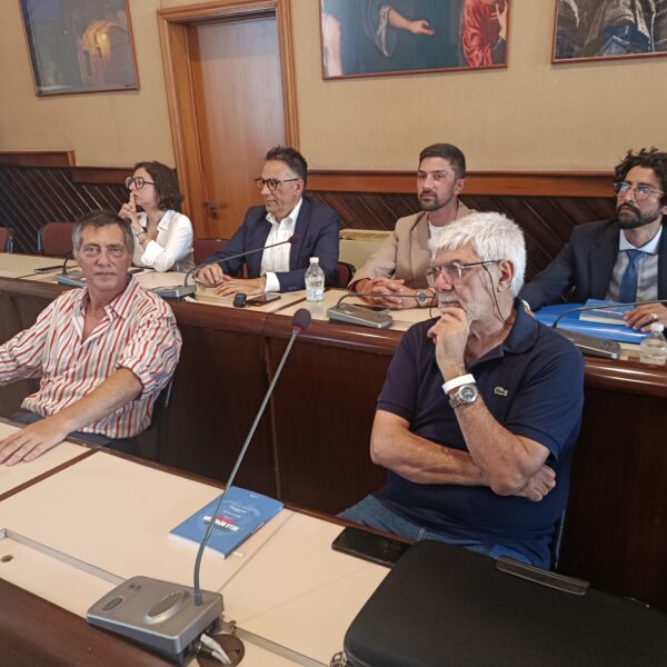 Su aumento Tari, gestione impianti sportivi e disagio giovanile battaglia in Consiglio Comunale che tornerà a discutere