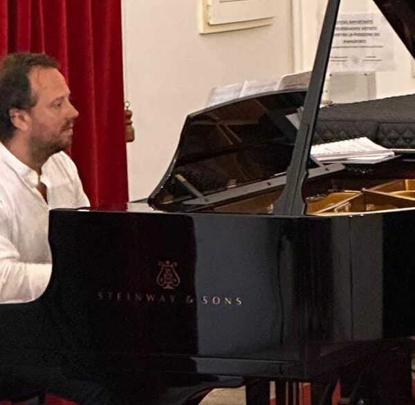 Concerto liederistico nella magica atmosfera del Castello di Marchione con il maestro Stefano Galizia al pianoforte